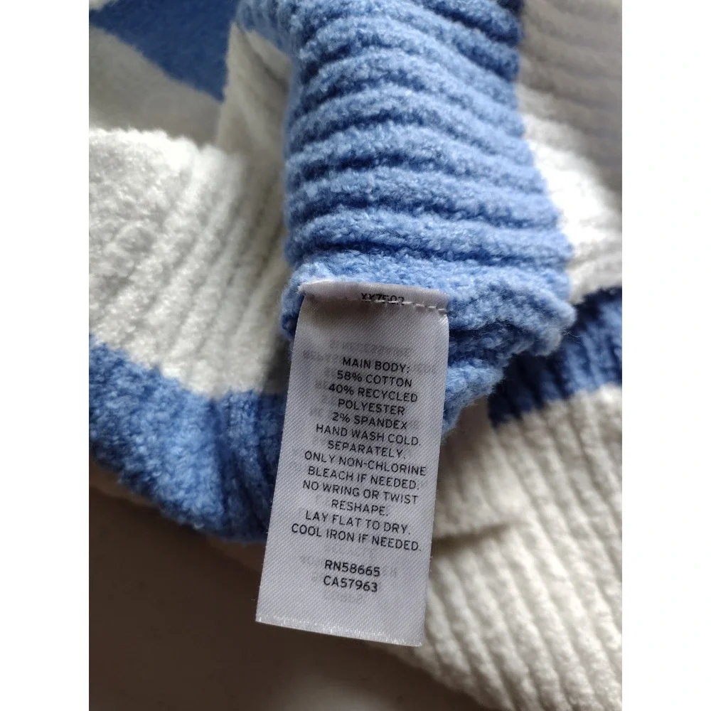 Caslon Womens Blue White Striped V-Neck Boucle‎ Knit Sweater Medium Relaxed Fit